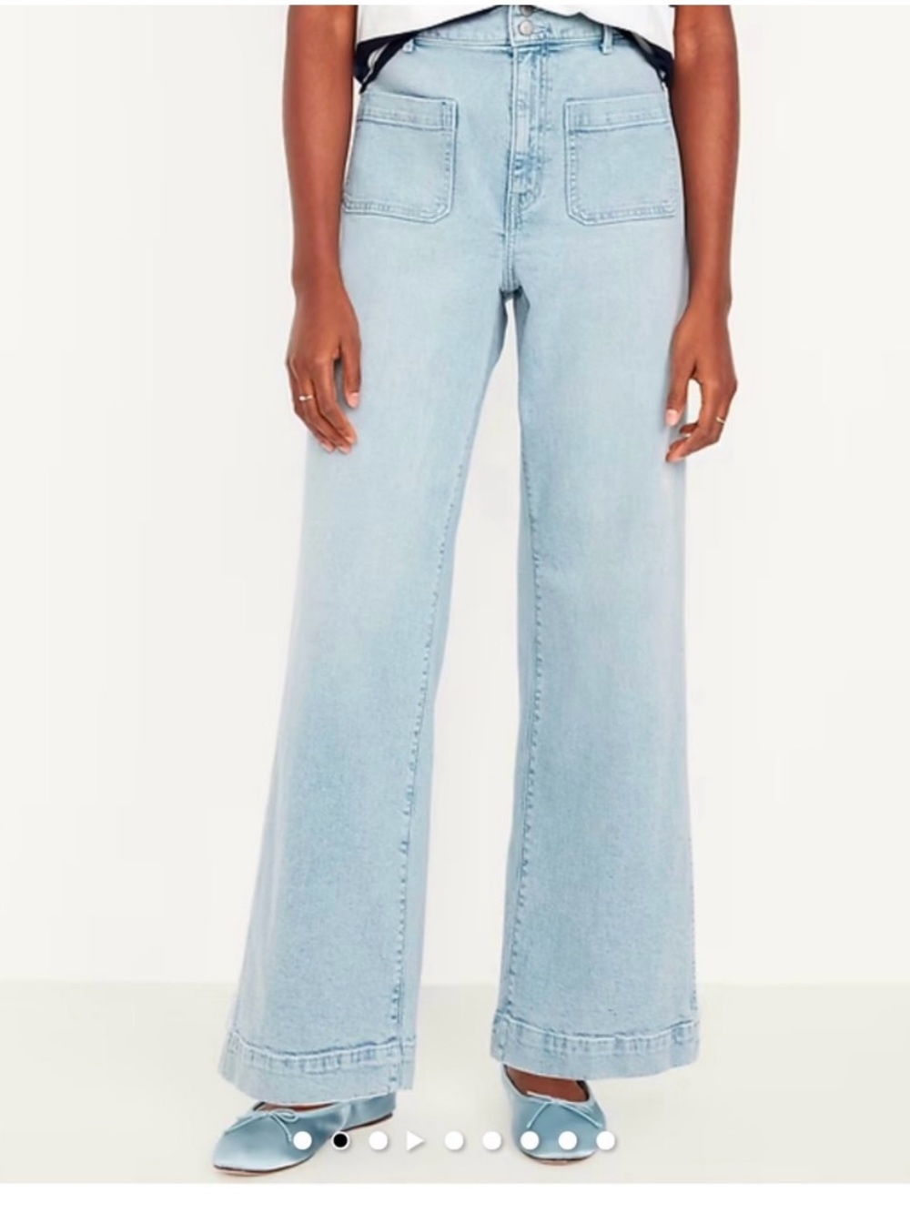 Light Wash Wide-Leg Women’s Jeans